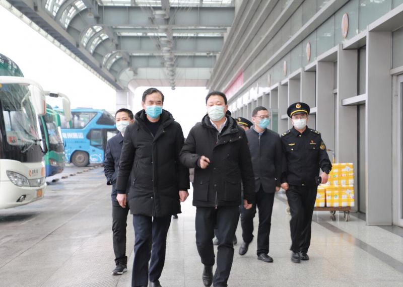 局領導至常州汽車站開展節(jié)前一線服務窗口走訪和安全、防疫督查